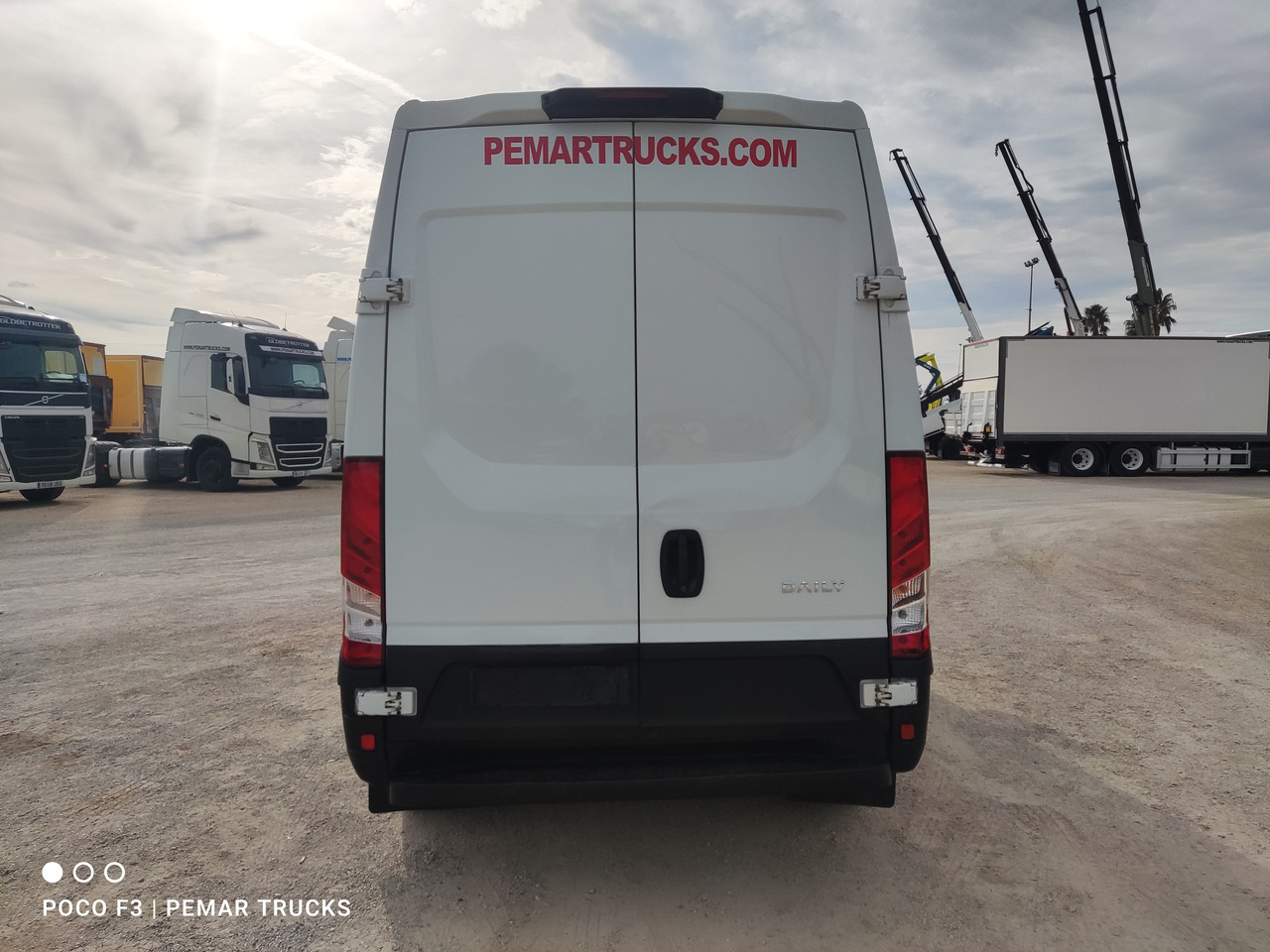 Leje en IVECO DAILY 35S13 130 CV FURGONETA L2 H3 IVECO DAILY 35S13 130 CV FURGONETA L2 H3: billede 9