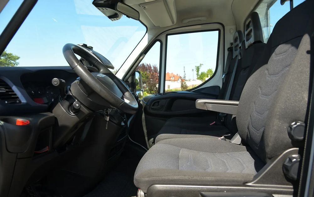 Leje en  Iveco DAILY 72-180 * LAWETA * PRZEB: 70 000km! * Salon PL Iveco DAILY 72-180 * LAWETA * PRZEB: 70 000km! * Salon PL: billede 23