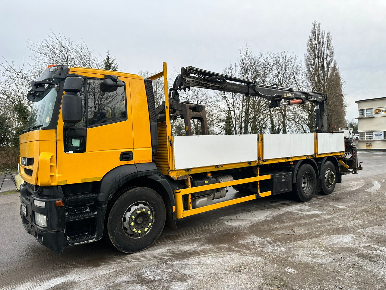 Lastbil med lad 2013 Iveco Strails Dropside/Crane Truck: billede 9