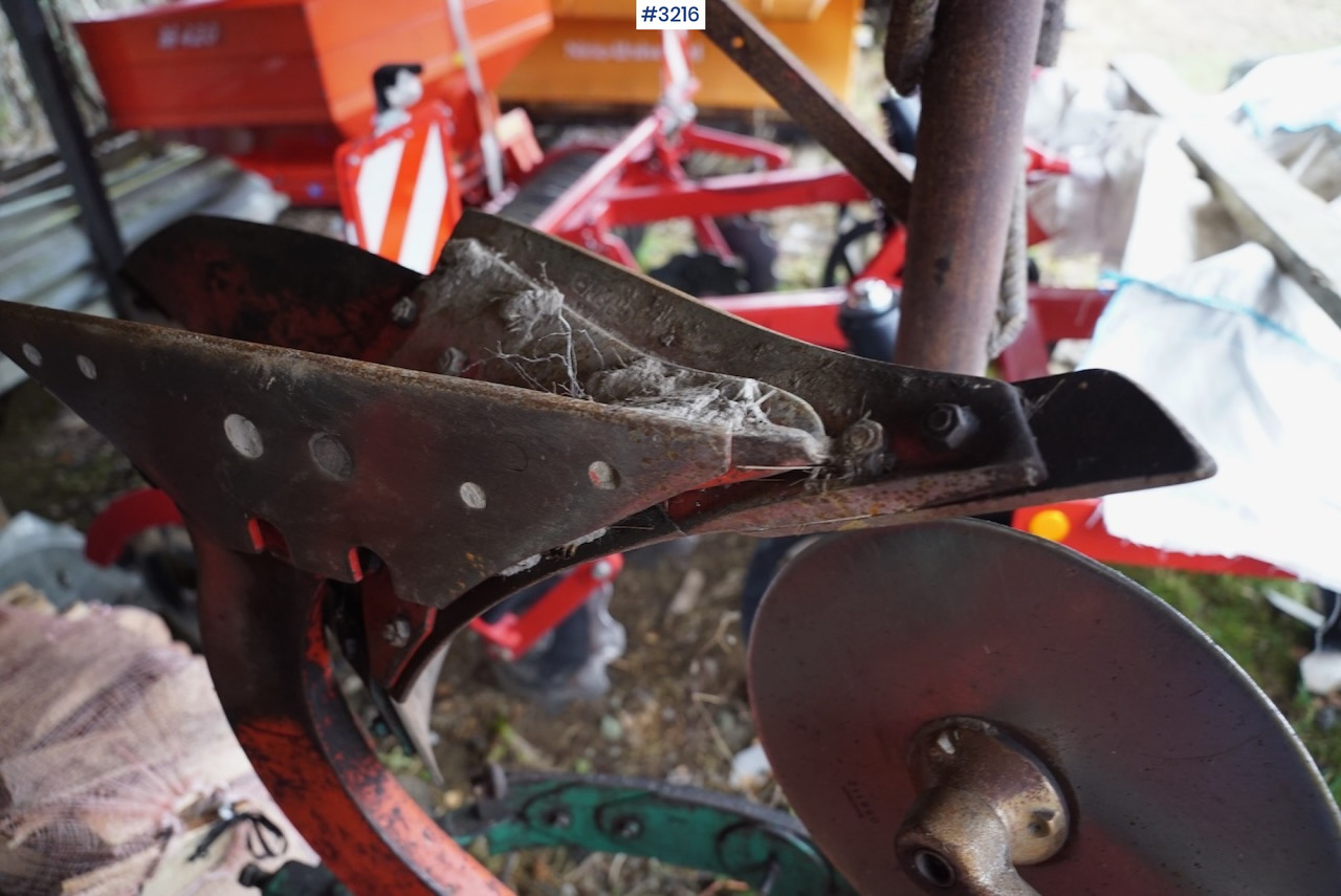 Maskine til jordbearbejdning Kverneland Mod E8 3 coulter reversible plough: billede 9