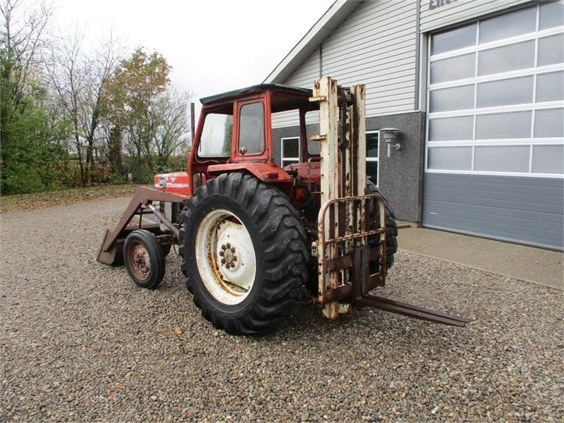 Leje en Massey Ferguson 165 Med Trucktårn og Frontlæsser  Massey Ferguson 165 Med Trucktårn og Frontlæsser: billede 6