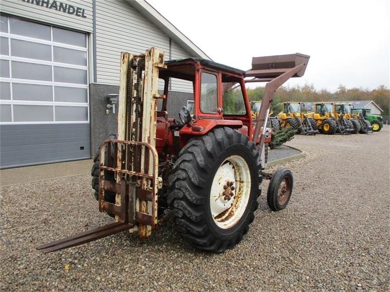 Leje en Massey Ferguson 165 Med Trucktårn og Frontlæsser  Massey Ferguson 165 Med Trucktårn og Frontlæsser: billede 11