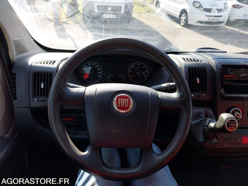 Leje en  Fiat Ducato de 2013 avec Hayon arrière - 124 581 kms ( DA-240-SV) Fiat Ducato de 2013 avec Hayon arrière - 124 581 kms ( DA-240-SV): billede 6