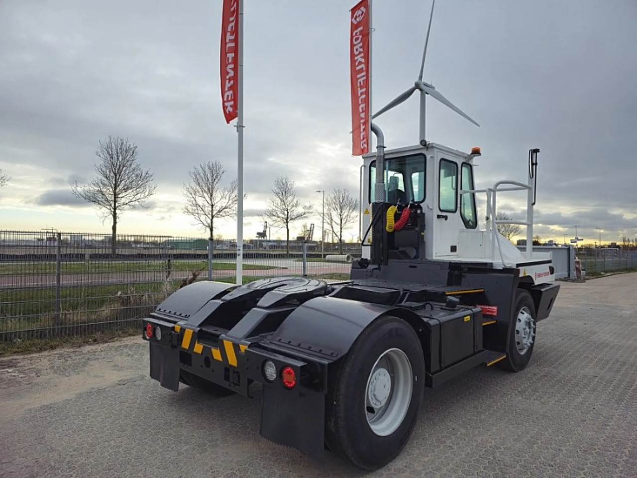 Terminaltraktor TERBERG - YT220: billede 7