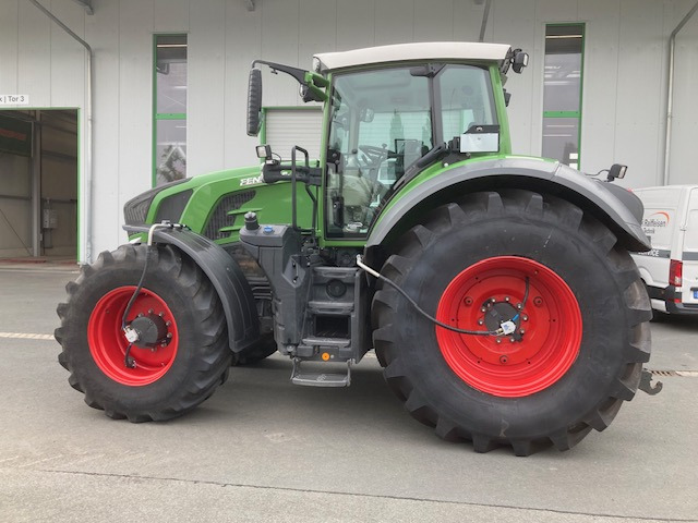 Traktor Fendt 824 Vario S4 ProfiPlus: billede 9