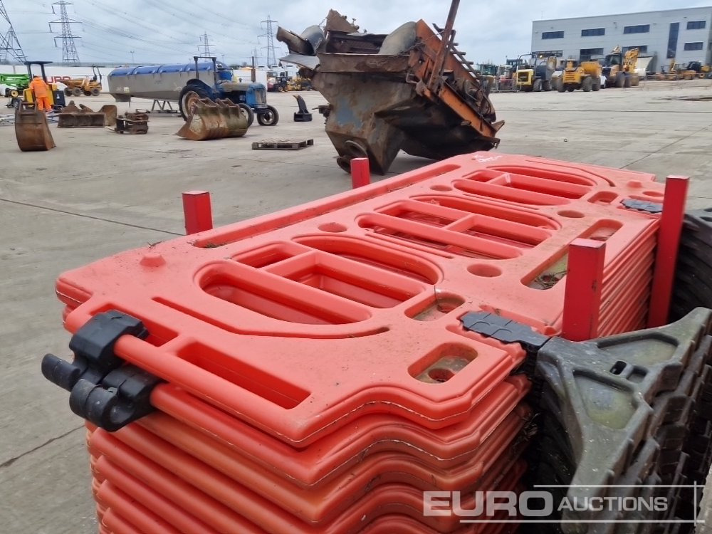 Bygningsudstyr Stillage of Plastic Pedestrian Fencing (3 of): billede 21