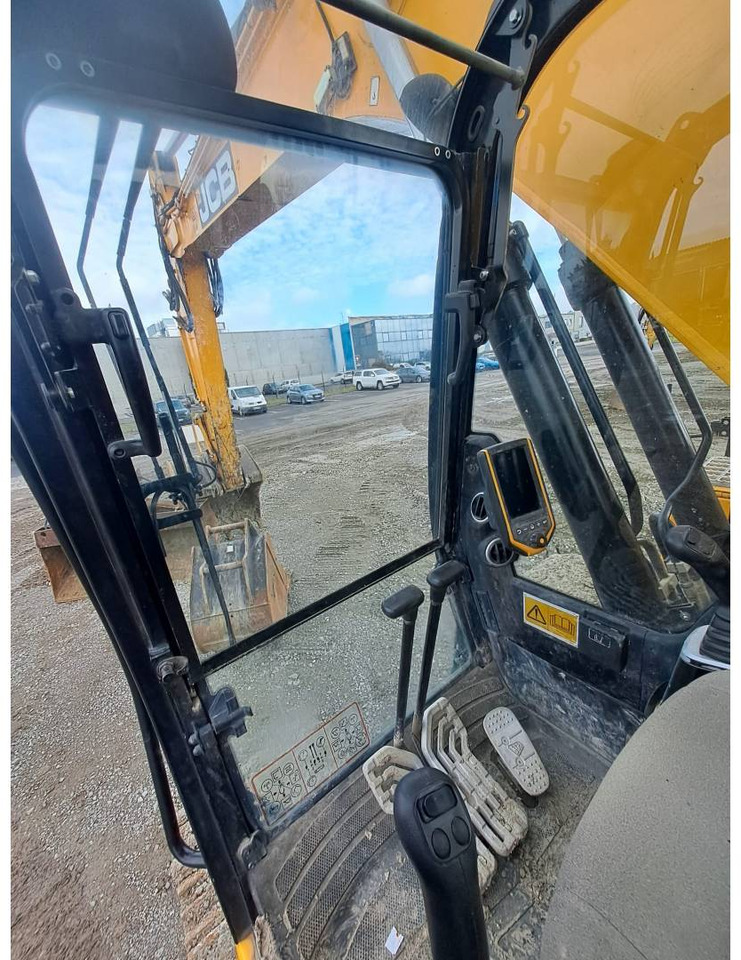 Bæltegravemaskine JCB JS180LC: billede 28